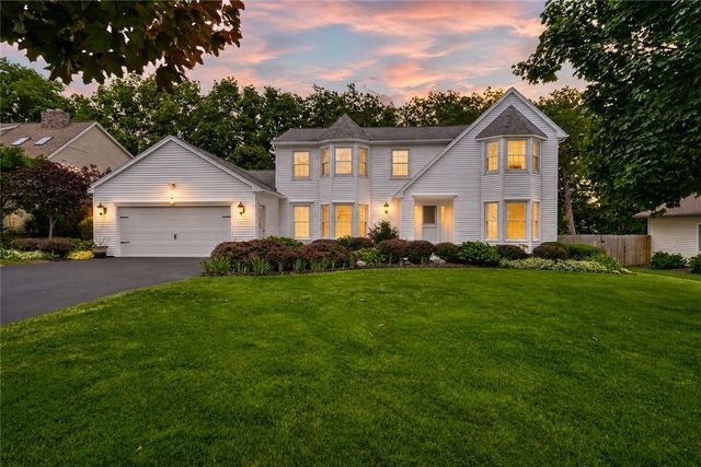 75 County Clare Crescent, Perinton, NY 14450