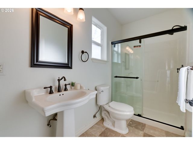 7301 Ne SHALEEN St, Hillsboro, OR 97124