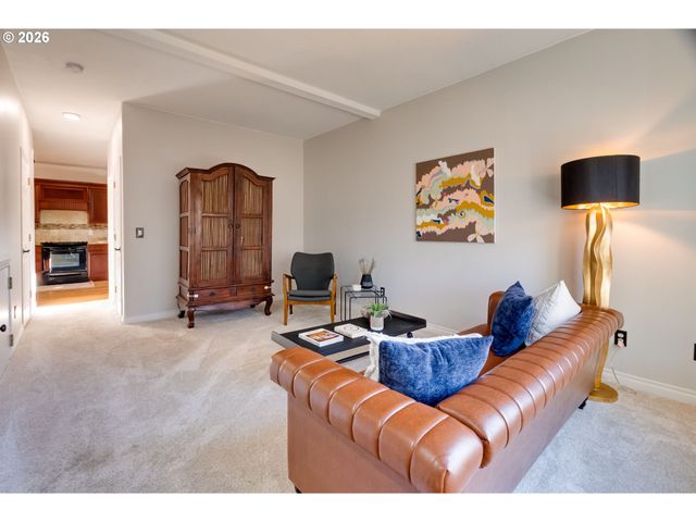 7301 Ne SHALEEN St, Hillsboro, OR 97124