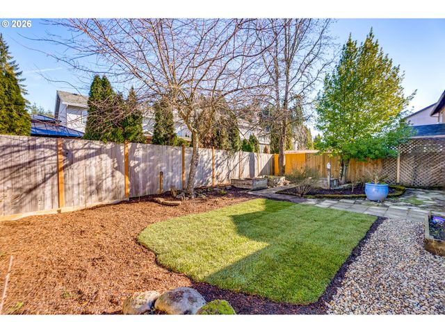 7301 Ne SHALEEN St, Hillsboro, OR 97124