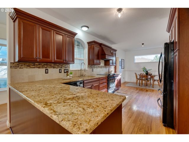 7301 Ne SHALEEN St, Hillsboro, OR 97124