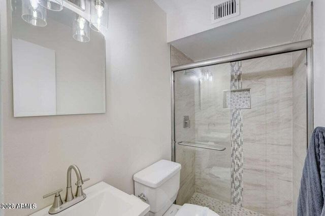 6310 W BERRIDGE Lane, Glendale, AZ 85301