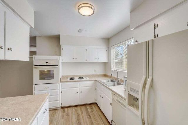 6310 W BERRIDGE Lane, Glendale, AZ 85301