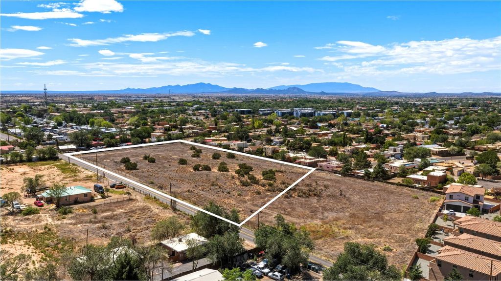 0 Lopez Lane, Santa Fe, NM 87507