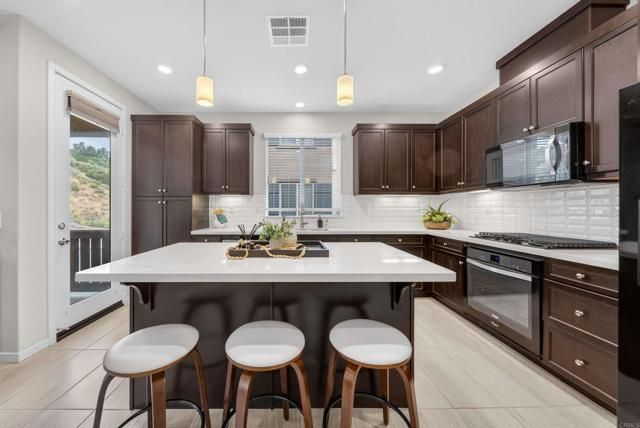 387 Mission Villas Road, San Marcos, CA 92069