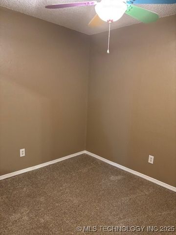 1210 W State Street N, Collinsville, OK 74021