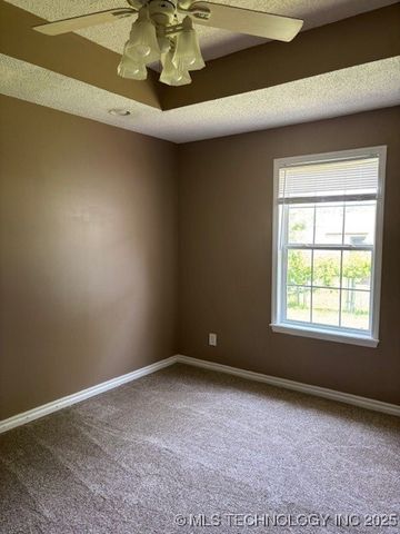 1210 W State Street N, Collinsville, OK 74021