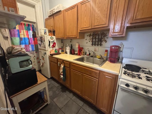 324 Hudson Avenue, Albany, NY 12210