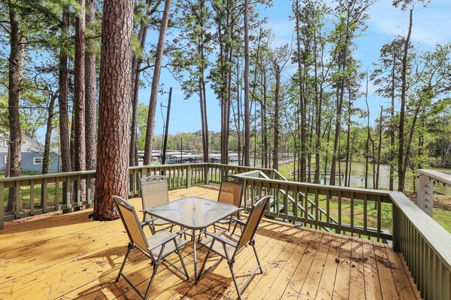 178 Villa Way, Coldspring, TX 77331