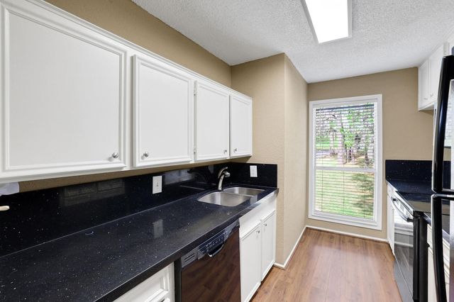 178 Villa Way, Coldspring, TX 77331