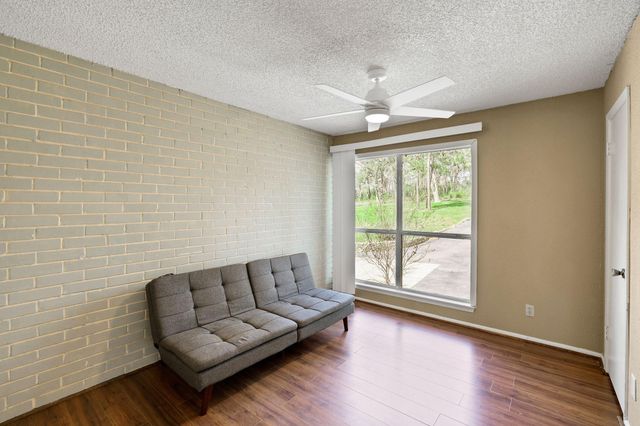 178 Villa Way, Coldspring, TX 77331