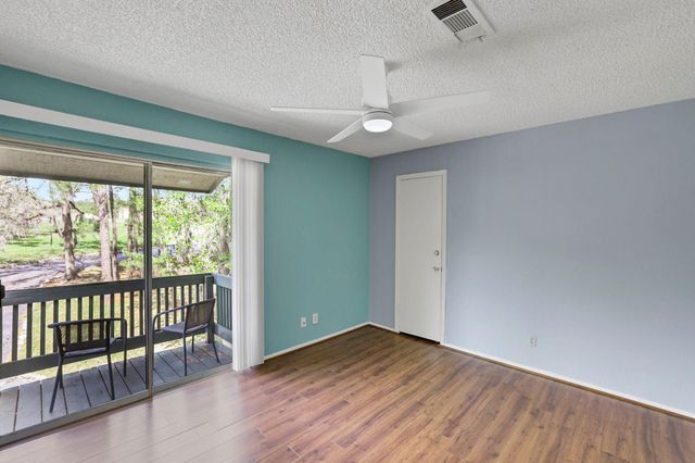 178 Villa Way, Coldspring, TX 77331