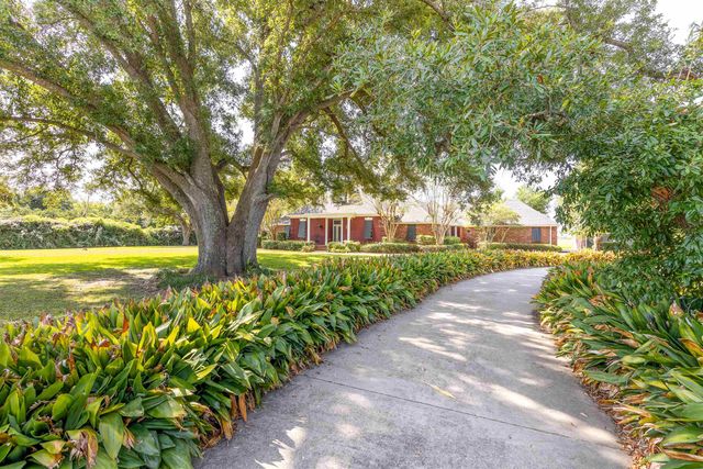 3590 Highway 1, Raceland, LA 70394
