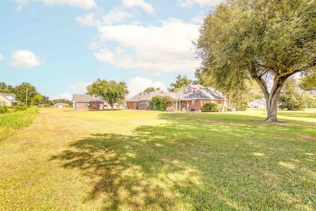 3590 Highway 1, Raceland, LA 70394