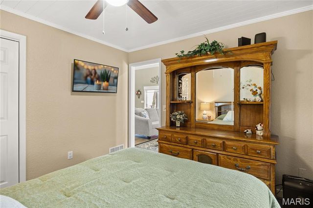 475 Woodland Point, Linn Creek, MO 65052