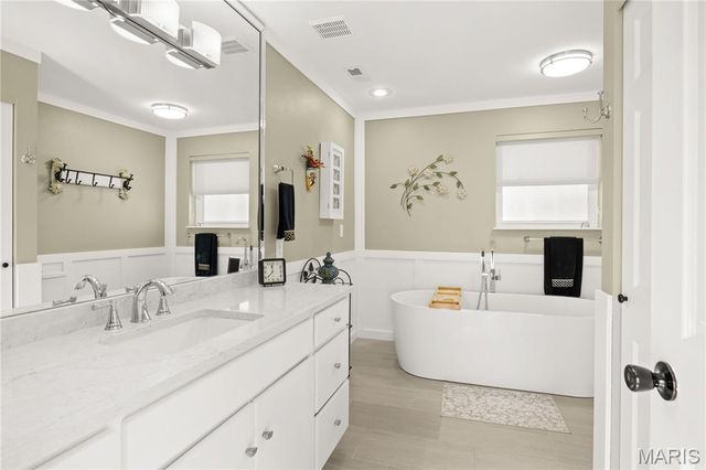 475 Woodland Point, Linn Creek, MO 65052