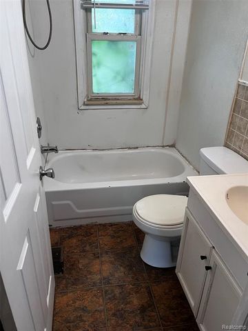 1909 S Christine, Westland, MI 48186