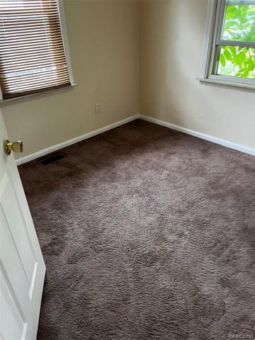 1909 S Christine, Westland, MI 48186