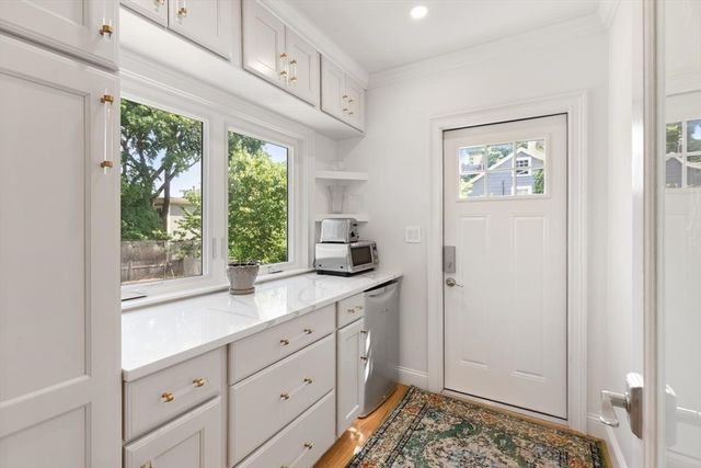 155 Adams Ave, Newton, MA 02458
