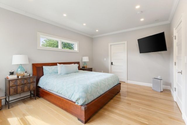 155 Adams Ave, Newton, MA 02458
