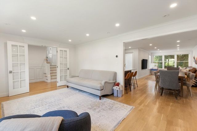 155 Adams Ave, Newton, MA 02458