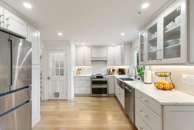 155 Adams Ave, Newton, MA 02458