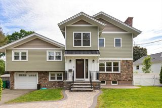 155 Adams Ave, Newton, MA 02458