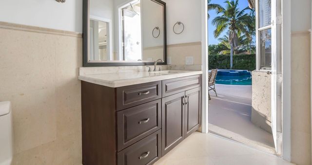 5057 COUNTRYBROOK Drive, Cooper City, FL 33330