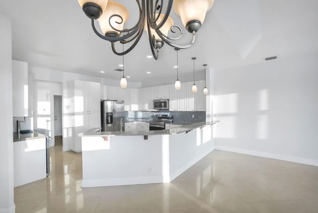 5057 COUNTRYBROOK Drive, Cooper City, FL 33330
