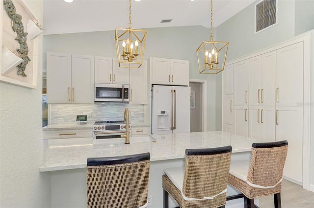 5832 CLEVELAND ROAD, Venice, FL 34293