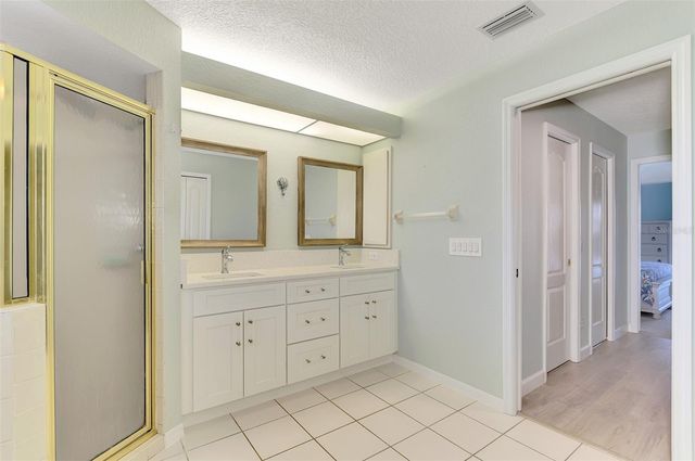 5832 CLEVELAND ROAD, Venice, FL 34293