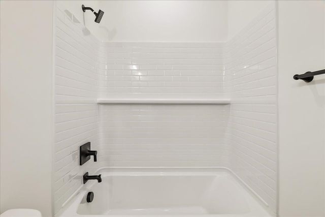 2057 Halton Oaks Drive, Spartanburg, SC 29303