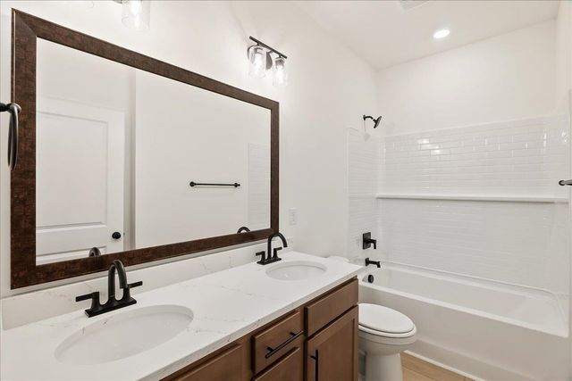 2057 Halton Oaks Drive, Spartanburg, SC 29303