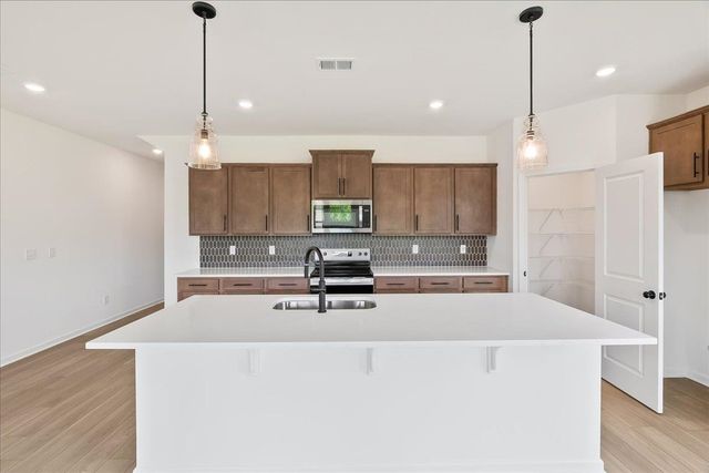 2057 Halton Oaks Drive, Spartanburg, SC 29303