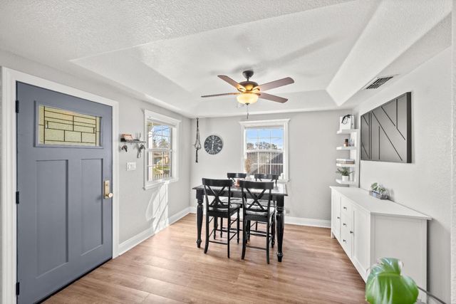 239 Fig St, Roseville, CA 95678