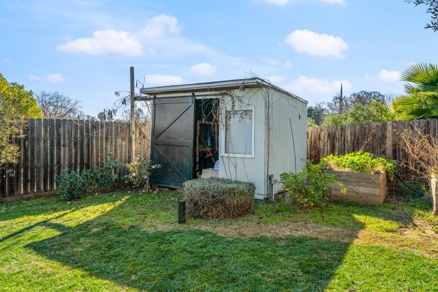 239 Fig St, Roseville, CA 95678