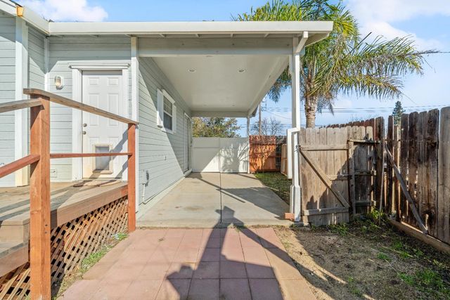 239 Fig St, Roseville, CA 95678