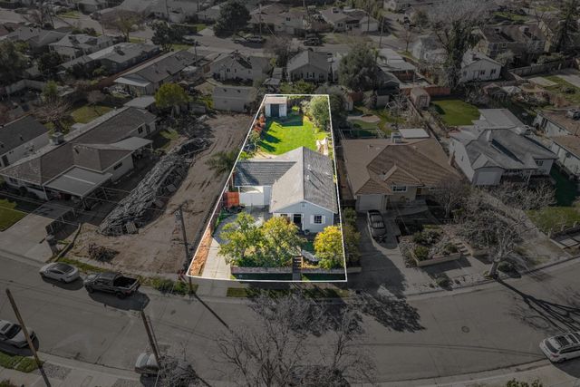 239 Fig St, Roseville, CA 95678