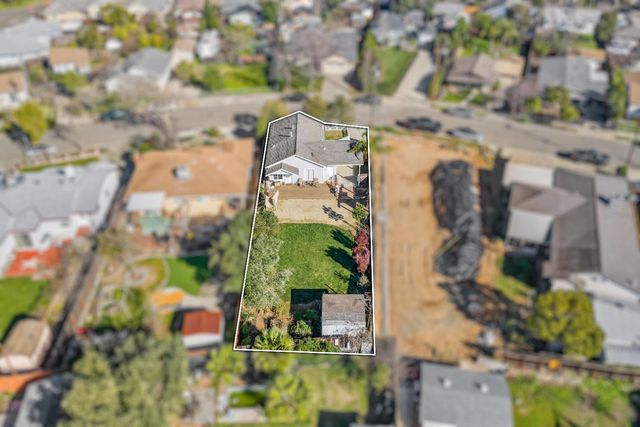 239 Fig St, Roseville, CA 95678