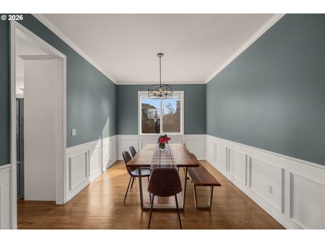 5476 Nw MEADOWLANDS Ter, Portland, OR 97229