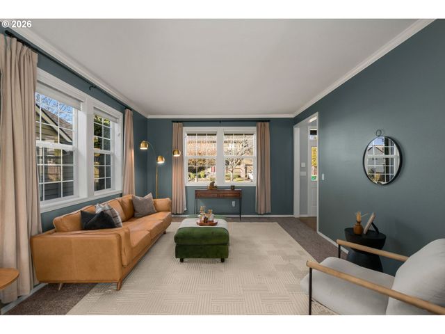 5476 Nw MEADOWLANDS Ter, Portland, OR 97229