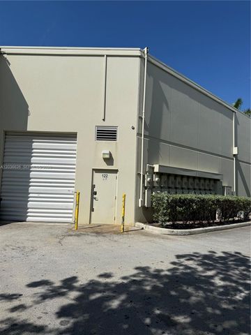 11231 NW 20th Street 122, Sweetwater, FL 33172