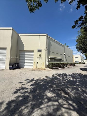 11231 NW 20th Street 122, Sweetwater, FL 33172