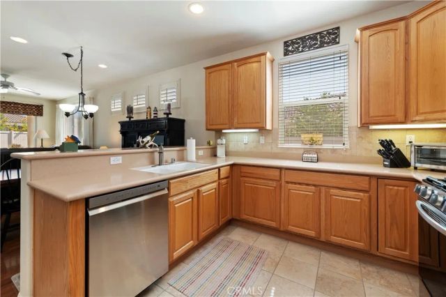 1142 Wisteria, Beaumont, CA 92223