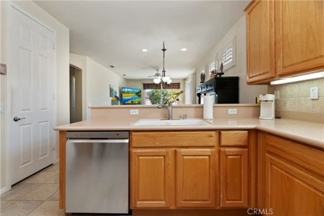 1142 Wisteria, Beaumont, CA 92223