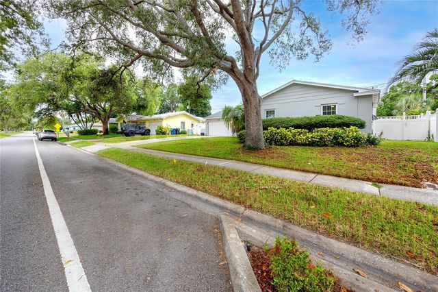 2260 HARN BOULEVARD, Clearwater, FL 33764