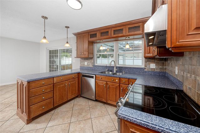 2260 HARN BOULEVARD, Clearwater, FL 33764