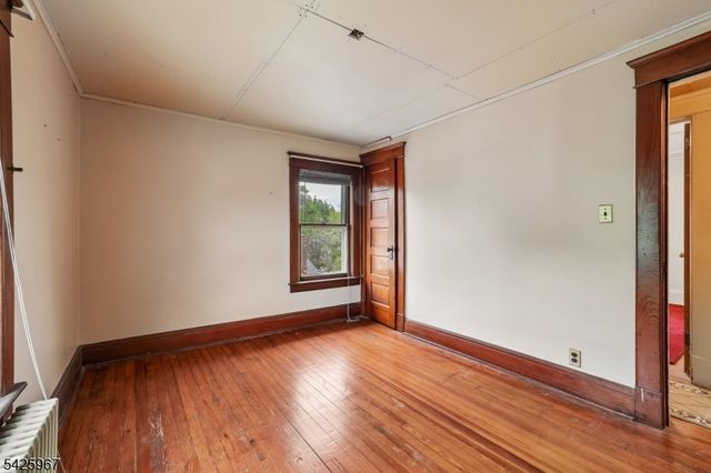 164 E High St, Somerville Boro, NJ 08876