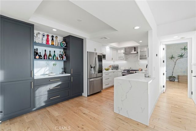4230 Colfax 301, Studio City, CA 91604