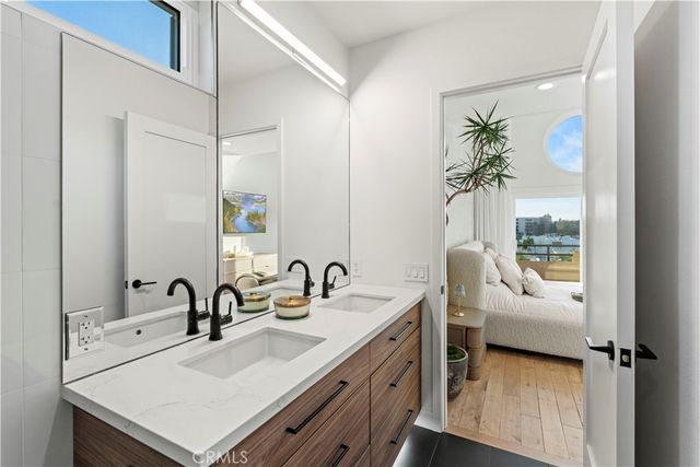 4230 Colfax 301, Studio City, CA 91604